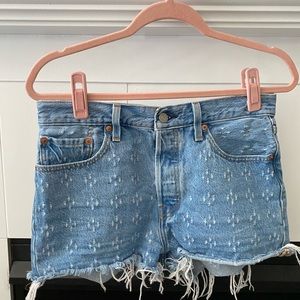 Levi High rise shorts